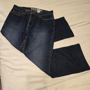 Old Navy Women’s Mid-Rise Boot-Cut Jean Size 10 Tall